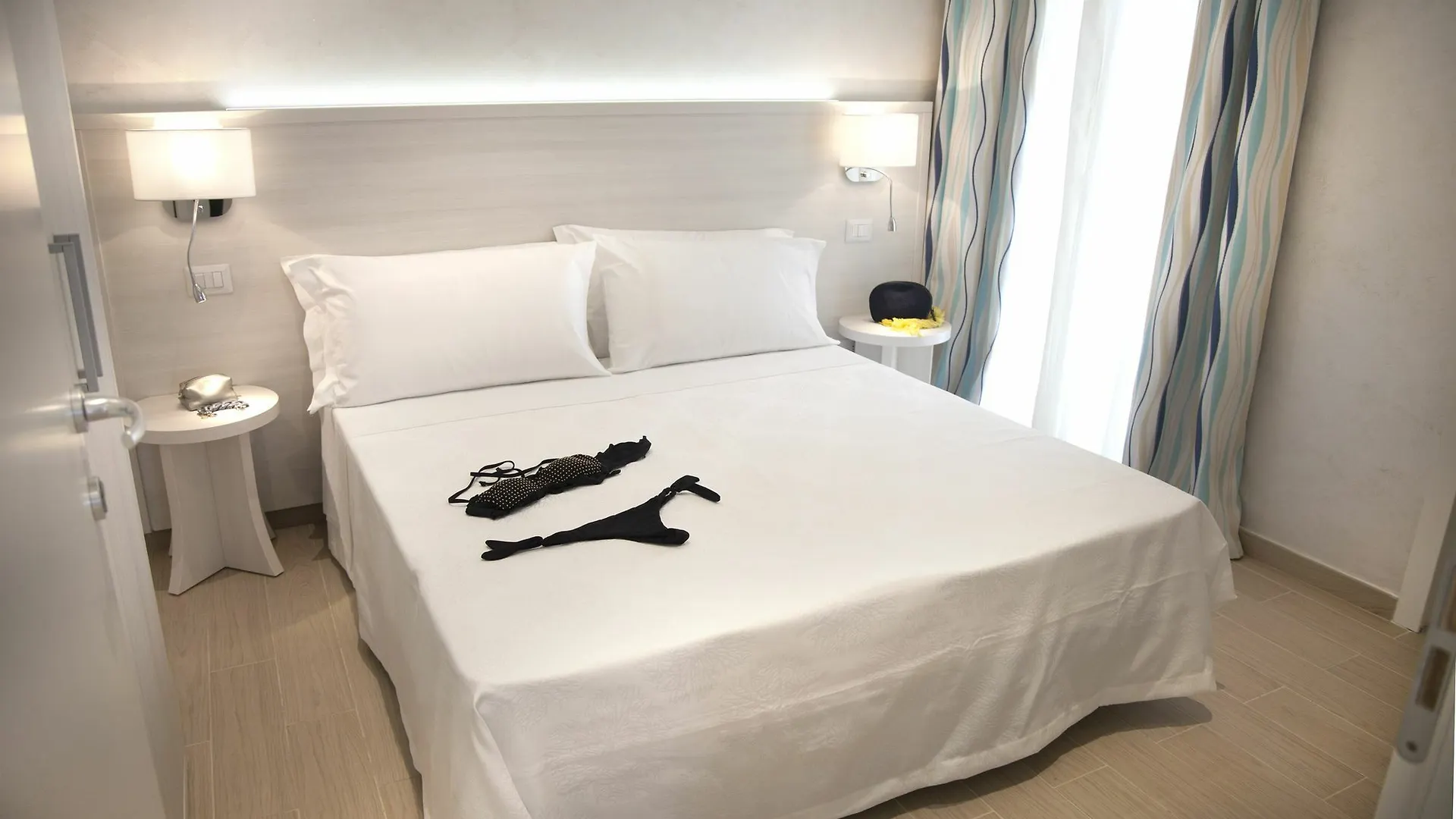 Marina Beach Suite Hotel Rimini 3*,